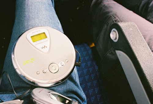 n02988304_CD_player.JPEG