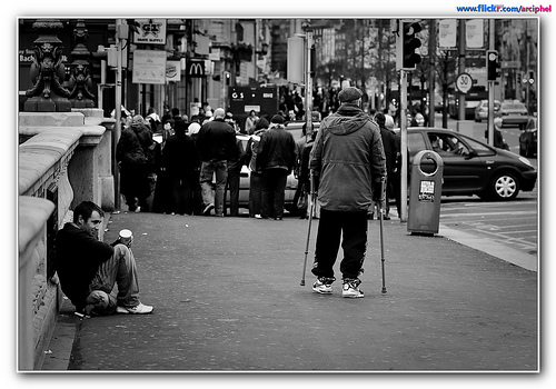n03141823_crutch.JPEG